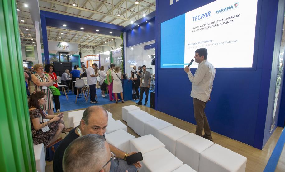 Tecpar apresenta tecnologias de materiais para trânsito no Smart City Expo Curitiba