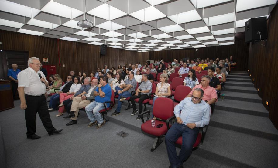 Tecpar realiza palestra sobre hidrogênio renovável para Conselhos Regionais de Química