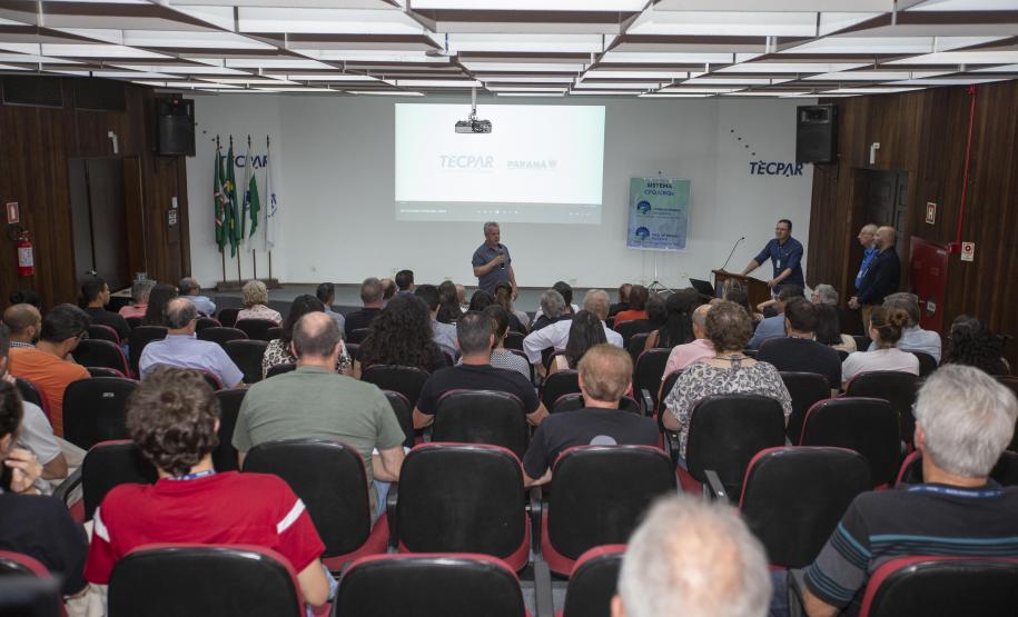 Tecpar realiza palestra sobre hidrogênio renovável para Conselhos Regionais de Química