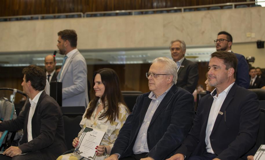 Tecpar recebe homenagem da Assembleia Legislativa pela contribuição na elaboração da Lei Pétala