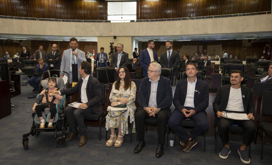 Tecpar recebe homenagem da Assembleia Legislativa pela contribuição na elaboração da Lei Pétala