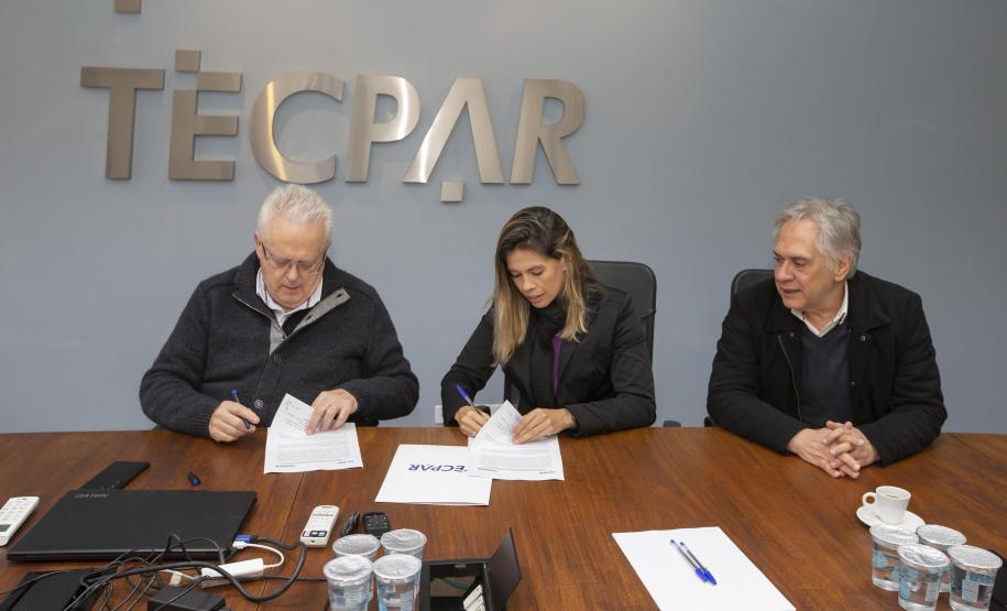 Tecpar apoia projeto de atleta que levará tecnologia automotiva às escolas