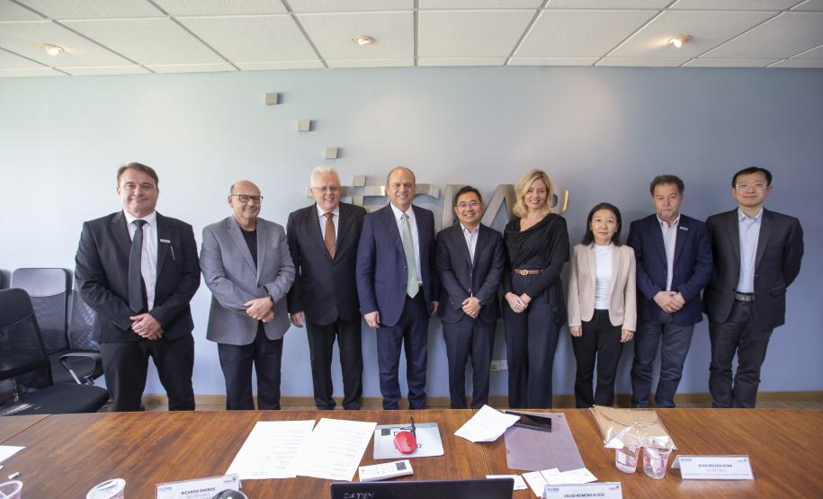 Tecpar recebe delegação de farmacêutica chinesa