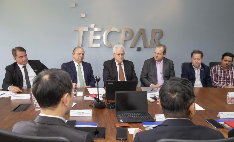 Tecpar recebe delegação de farmacêutica chinesa