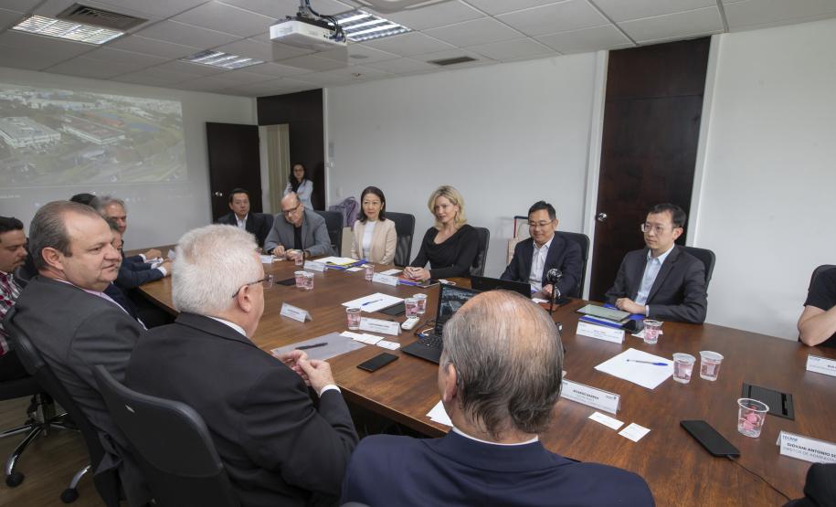 Tecpar recebe delegação de farmacêutica chinesa