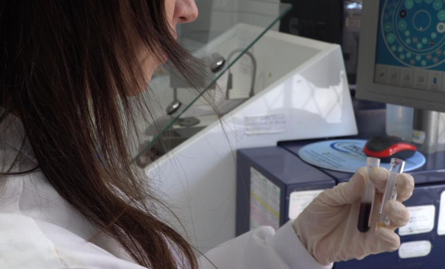 Em três anos, Tecpar atendeu viajantes de 39 países com serviço de sorologia antirrábica