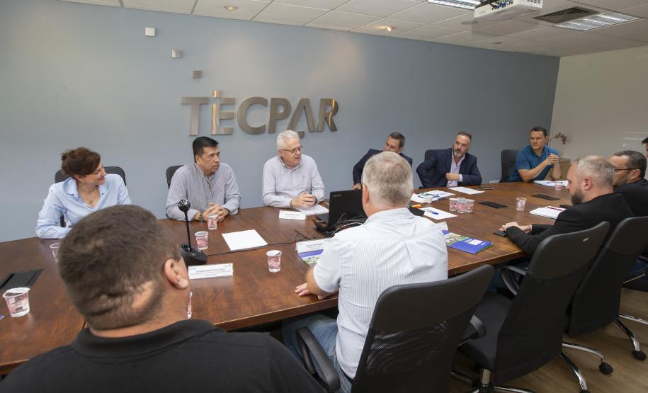 Tecpar recebe comitiva da Prefeitura de Araucária para parceria sobre parque tecnológico