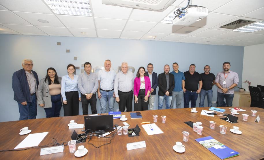 Tecpar recebe comitiva da Prefeitura de Araucária para parceria sobre parque tecnológico