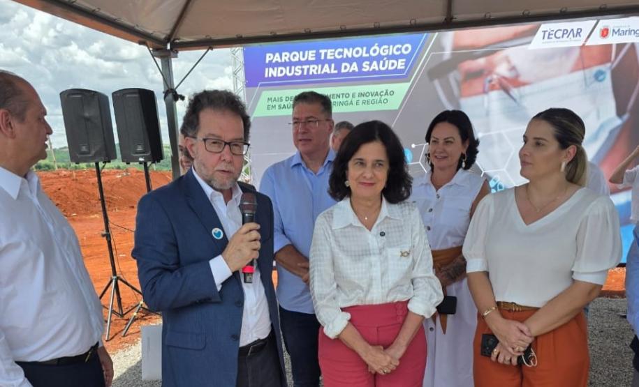 Ministra da Saúde visita a obra de instalação do novo campus do Tecpar em Maringá