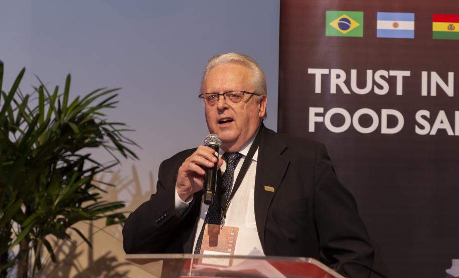 Paraná terá banco de antígenos e vacinas contra febre aftosa para atender todo o País