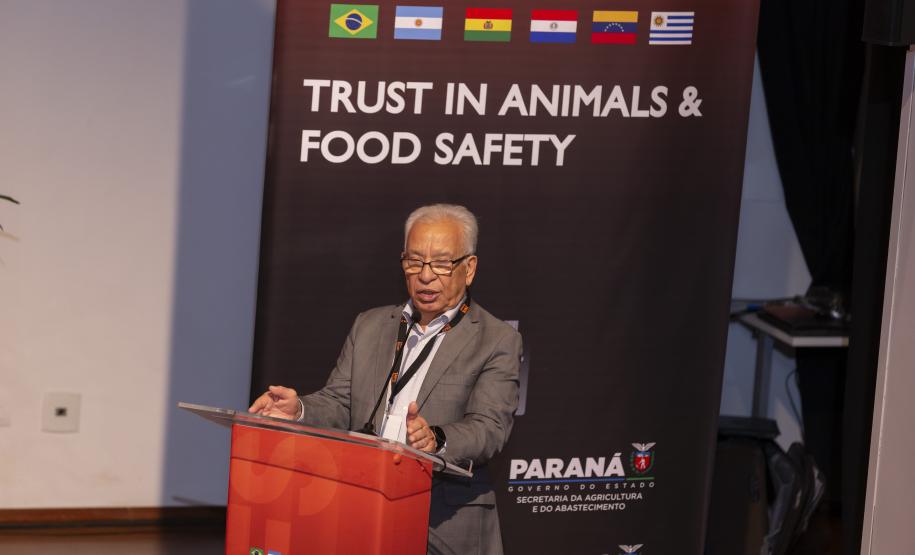 Paraná terá banco de antígenos e vacinas contra febre aftosa para atender todo o País