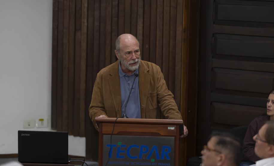 José Álvaro Carneiro