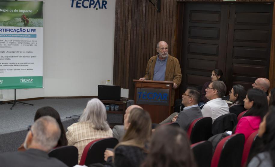 José Álvaro Carneiro