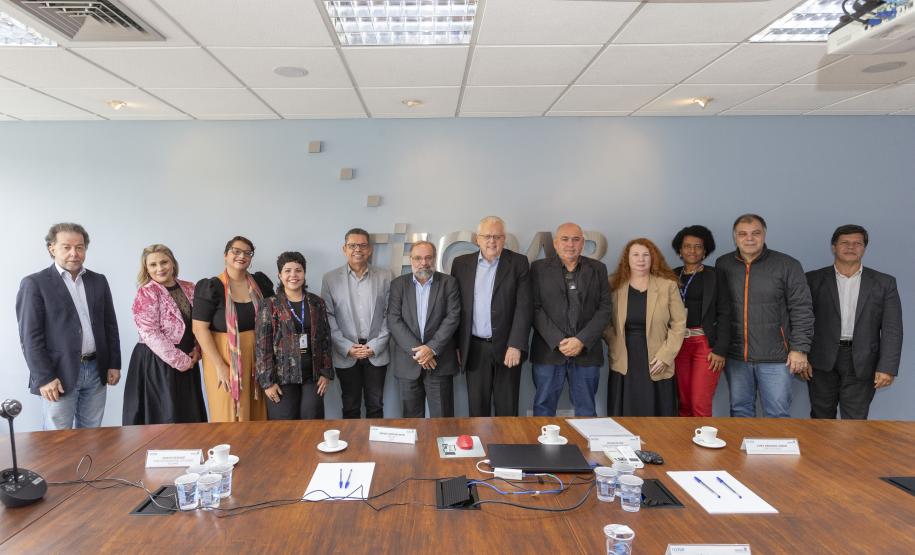 Incorporação de acervo histórico do Tecpar pela UEPG