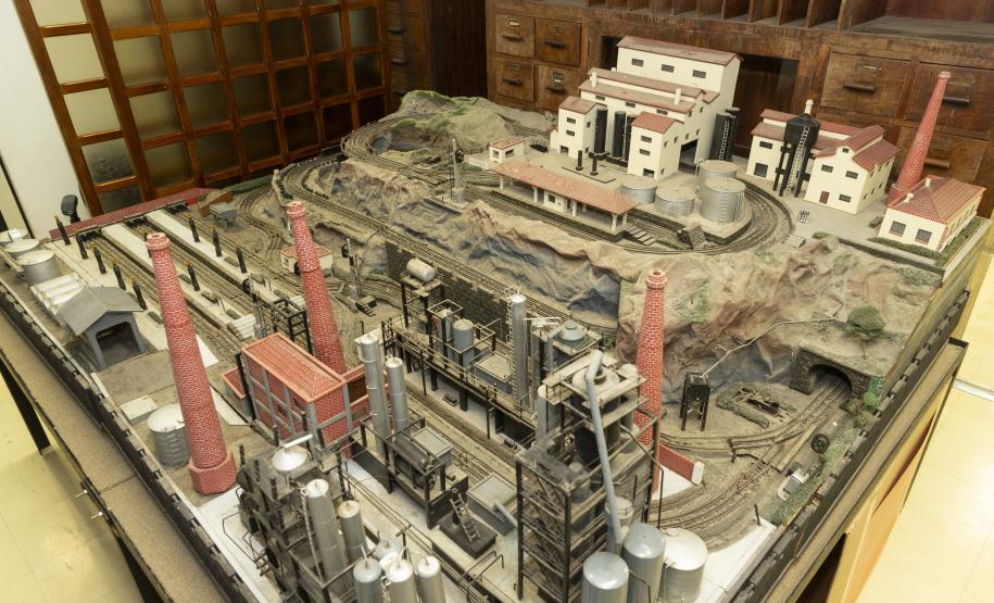 Incorporação de acervo histórico do Tecpar pela UEPG