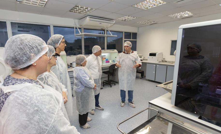 Tecpar recebe comitiva da OPAS