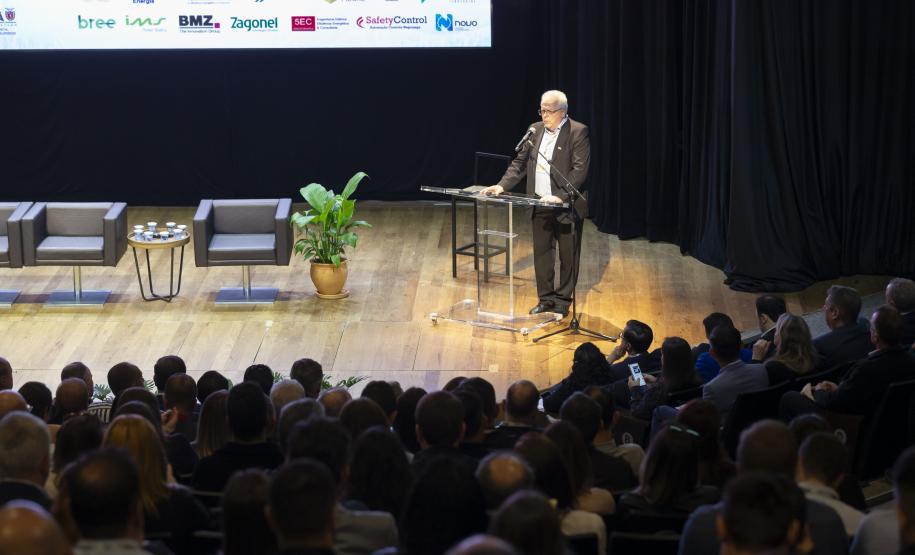 Paraná recebe conferência sobre desafios do setor energético e cenários do mercado