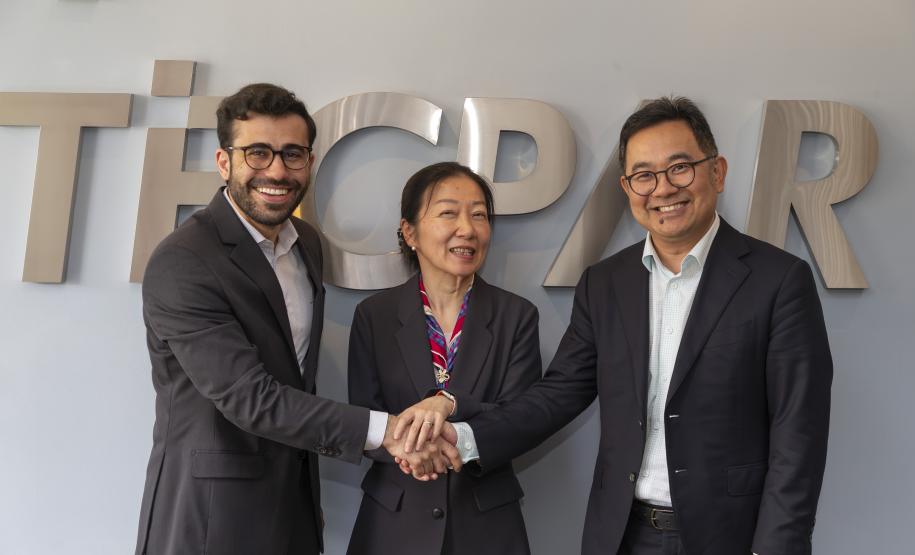 Tecpar e Sinovac iniciam trabalhos para produção de vacinas para o SUS no Paraná