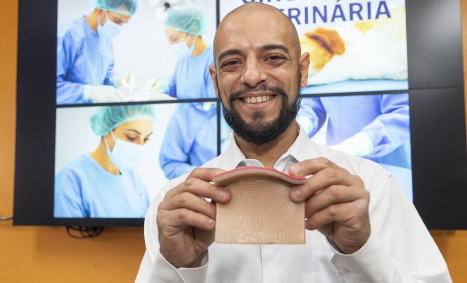 Incubada pelo Tecpar, startup produz pele artificial para simular cirurgias veterinárias