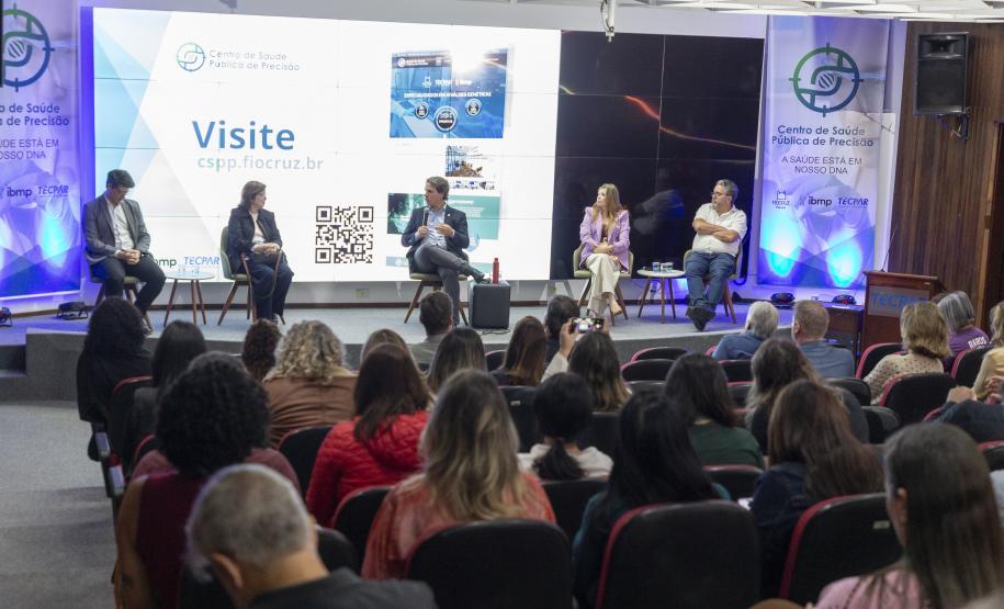 Mesa redonda “Avanços da Saúde Pública de Precisão no SUS”