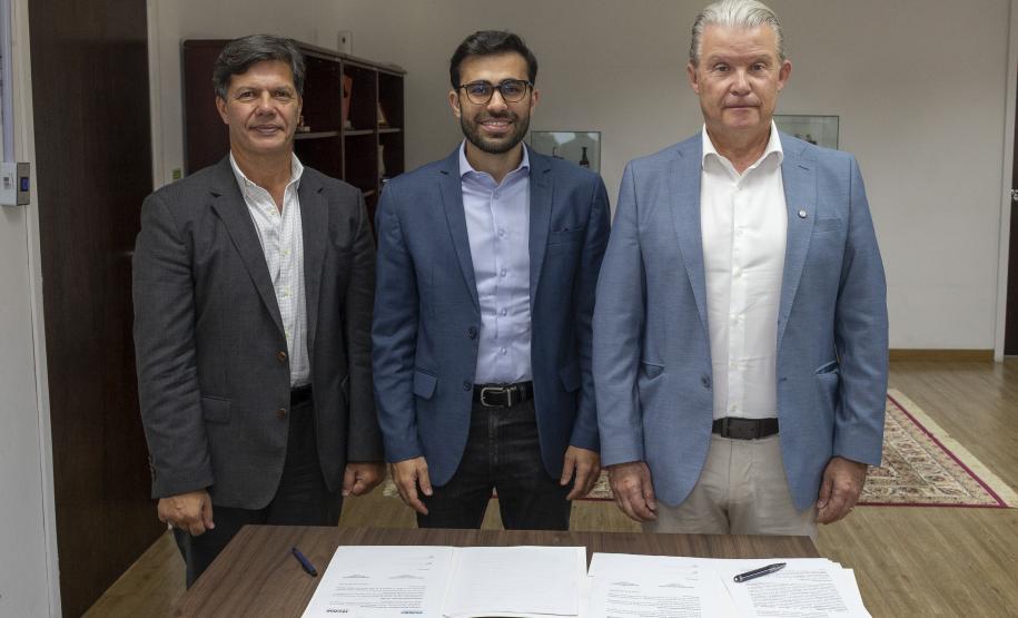 Tecpar e Ipardes se unem para estudar impacto socioeconômico do instituto no Paraná