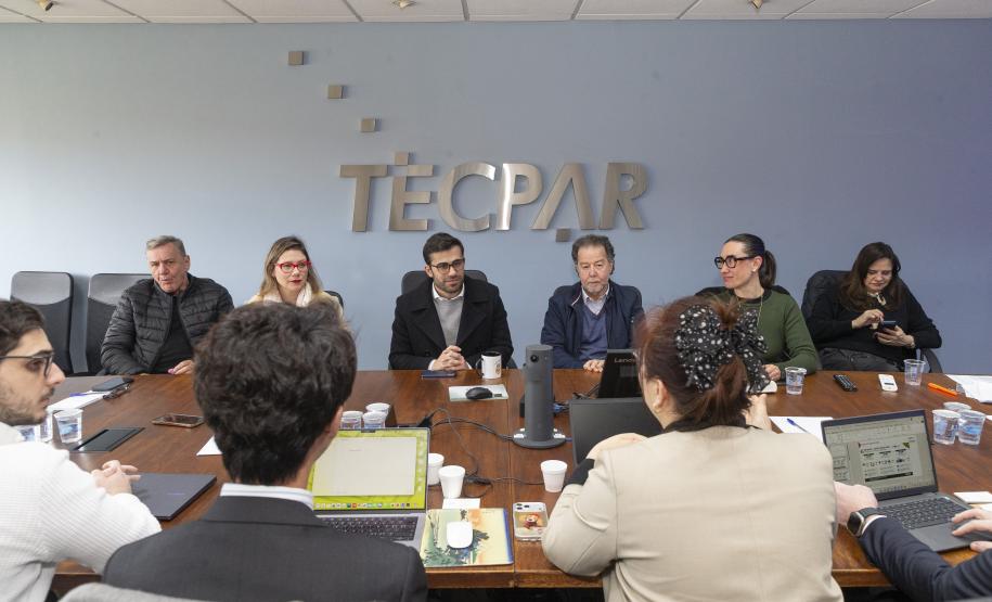 Tecpar inicia processo de transferência de tecnologia de vacinas com biofarmacêutica Sinovac